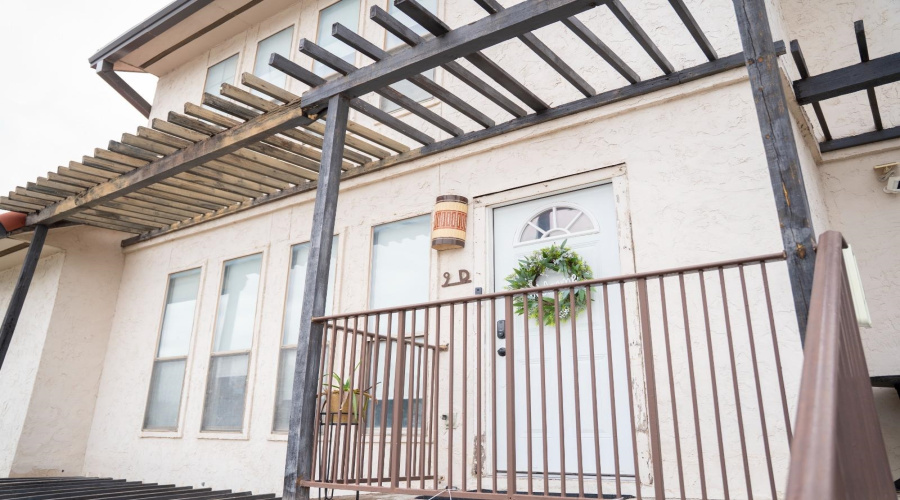 101 W Del Mar Blvd, Laredo, Texas 78041, 3 Bedrooms Bedrooms, 5 Rooms Rooms,2 BathroomsBathrooms,Residential,For Sale,101 W Del Mar Blvd,20262103