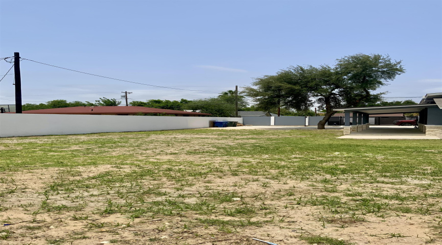 919 Willow St, Laredo, Texas 78040, 3 Bedrooms Bedrooms, 7 Rooms Rooms,2 BathroomsBathrooms,Residential,For Sale,919 Willow St,20262105