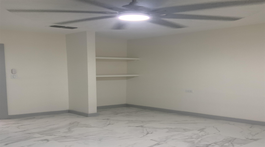 919 Willow St, Laredo, Texas 78040, 3 Bedrooms Bedrooms, 7 Rooms Rooms,2 BathroomsBathrooms,Residential,For Sale,919 Willow St,20262105