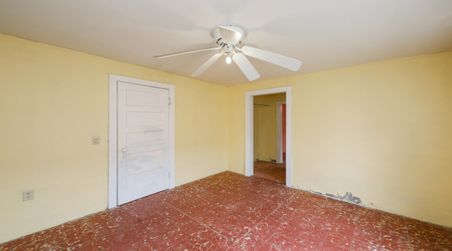 2305 San Jorge Ave, Laredo, Texas 78040, 2 Bedrooms Bedrooms, 4 Rooms Rooms,1 BathroomBathrooms,Residential,For Sale,2305 San Jorge Ave,20262107