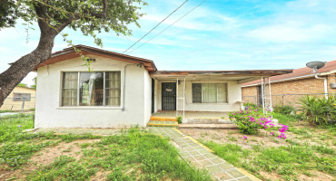 2305 San Jorge Ave, Laredo, Texas 78040, 2 Bedrooms Bedrooms, 4 Rooms Rooms,1 BathroomBathrooms,Residential,For Sale,2305 San Jorge Ave,20262107