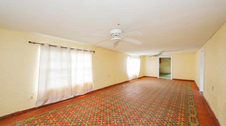2305 San Jorge Ave, Laredo, Texas 78040, 2 Bedrooms Bedrooms, 4 Rooms Rooms,1 BathroomBathrooms,Residential,For Sale,2305 San Jorge Ave,20262107