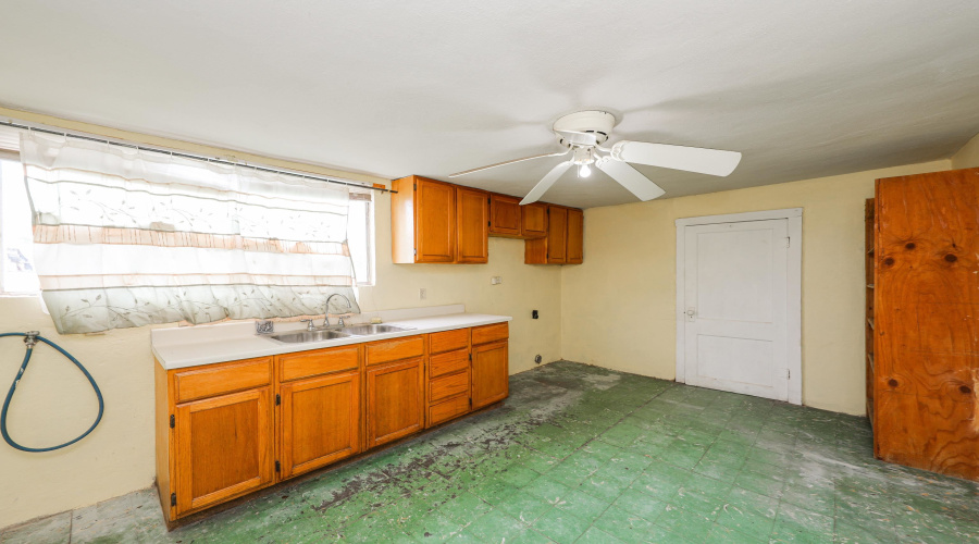 2305 San Jorge Ave, Laredo, Texas 78040, 2 Bedrooms Bedrooms, 4 Rooms Rooms,1 BathroomBathrooms,Residential,For Sale,2305 San Jorge Ave,20262107