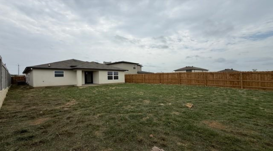 3510 Pascual De Leon Rd, Laredo, Texas 78046-0000, 3 Bedrooms Bedrooms, 5 Rooms Rooms,2 BathroomsBathrooms,Residential,For Rent,3510 Pascual De Leon Rd,20262109