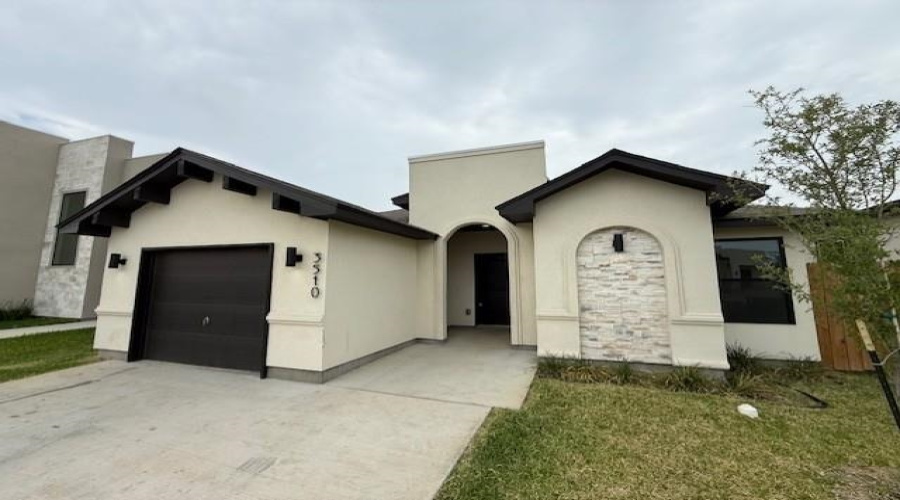 3510 Pascual De Leon Rd, Laredo, Texas 78046-0000, 3 Bedrooms Bedrooms, 5 Rooms Rooms,2 BathroomsBathrooms,Residential,For Rent,3510 Pascual De Leon Rd,20262109