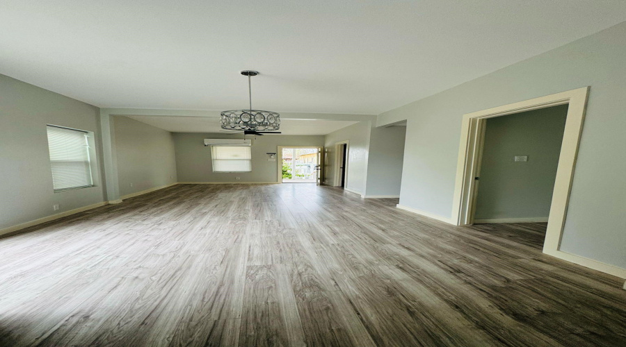 1317 Santa Maria Ave, Laredo, Texas 78040, 2 Bedrooms Bedrooms, 4 Rooms Rooms,1 BathroomBathrooms,Residential,For Rent,1317 Santa Maria Ave,20262111