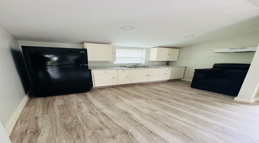 1317 Santa Maria Ave, Laredo, Texas 78040, 2 Bedrooms Bedrooms, 4 Rooms Rooms,1 BathroomBathrooms,Residential,For Rent,1317 Santa Maria Ave,20262111