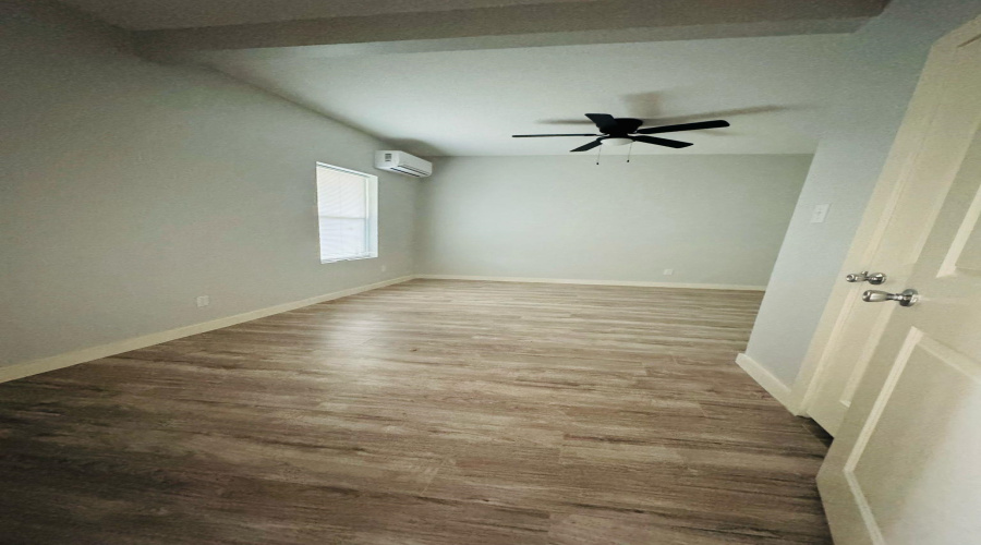 1317 Santa Maria Ave, Laredo, Texas 78040, 2 Bedrooms Bedrooms, 4 Rooms Rooms,1 BathroomBathrooms,Residential,For Rent,1317 Santa Maria Ave,20262111