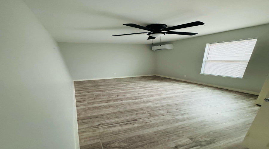 1317 Santa Maria Ave, Laredo, Texas 78040, 2 Bedrooms Bedrooms, 4 Rooms Rooms,1 BathroomBathrooms,Residential,For Rent,1317 Santa Maria Ave,20262111