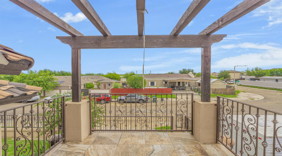 6310 Aloe Vera Dr, LAREDO, Texas 78043-6525, 4 Bedrooms Bedrooms, 8 Rooms Rooms,3 BathroomsBathrooms,Residential,For Sale,6310 Aloe Vera Dr,20262113