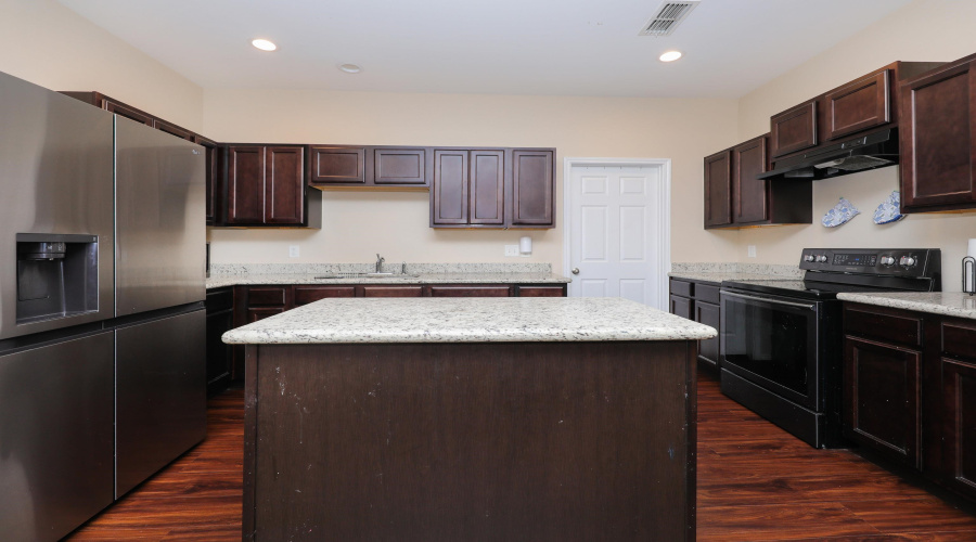 5815 St. Joan of Arc Lp., LAREDO, Texas 78046, 4 Bedrooms Bedrooms, 5 Rooms Rooms,2 BathroomsBathrooms,Residential,For Sale,5815 St. Joan of Arc Lp.,20262114