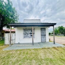 1102 N Smith Ave, Hebbronville, Texas 78361, ,1 BathroomBathrooms,Commercial retail/office,For Sale,1102 N Smith Ave,20262115
