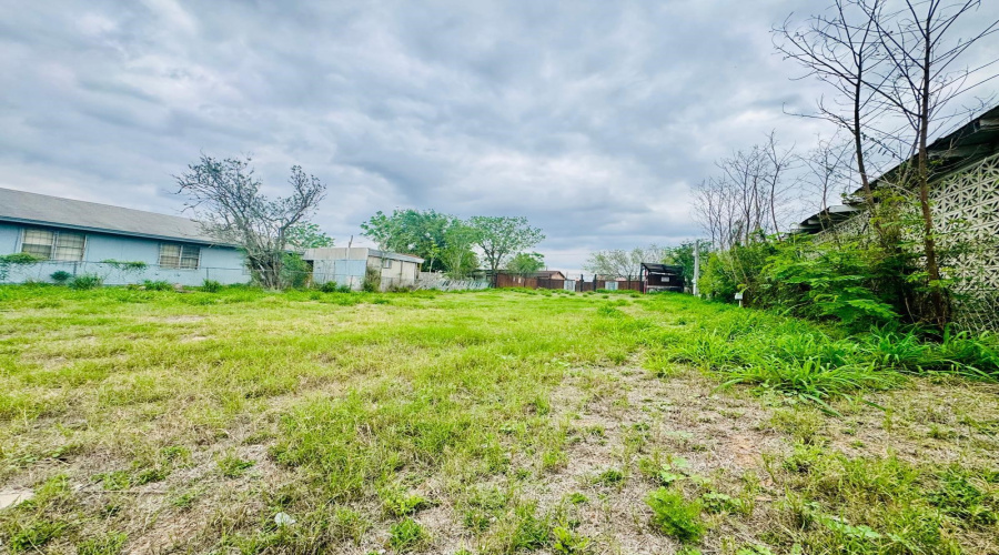 1010 N Smith Ave, Hebbronville, Texas 78361, ,Land,For Sale,1010 N Smith Ave,20262118