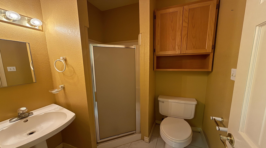 2602 Reynolds St, Laredo, Texas 78043, 3 Bedrooms Bedrooms, 10 Rooms Rooms,3 BathroomsBathrooms,Residential,For Sale,2602 Reynolds St,20262121