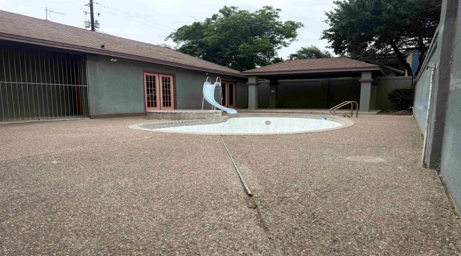 2602 Reynolds St, Laredo, Texas 78043, 3 Bedrooms Bedrooms, 10 Rooms Rooms,3 BathroomsBathrooms,Residential,For Sale,2602 Reynolds St,20262121