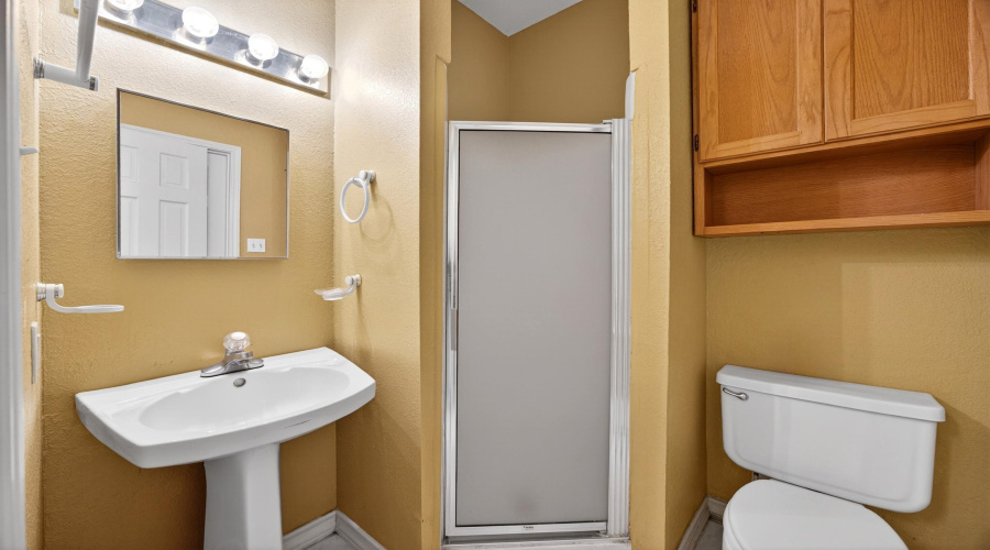 2602 Reynolds St, Laredo, Texas 78043, 3 Bedrooms Bedrooms, 10 Rooms Rooms,3 BathroomsBathrooms,Residential,For Sale,2602 Reynolds St,20262121