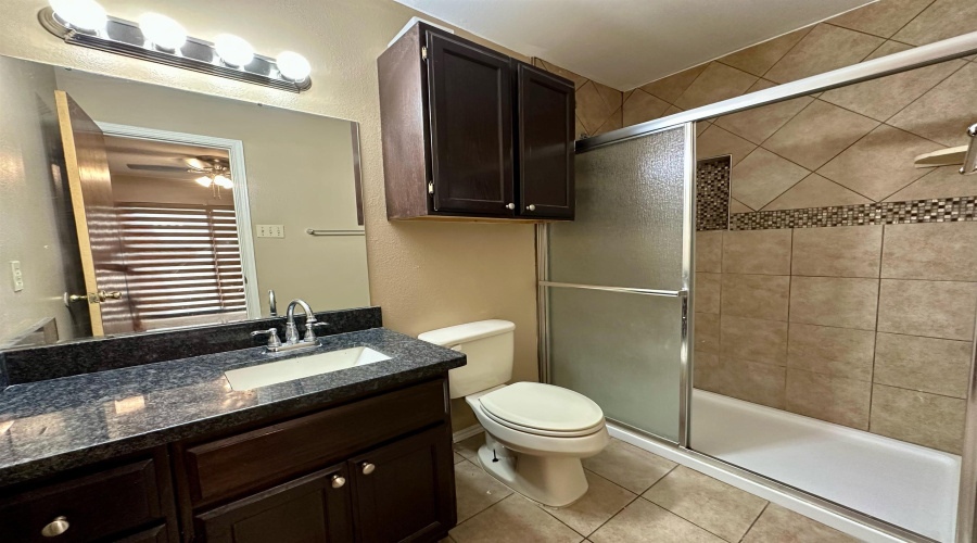 8915 McPherson Rd, Laredo, Texas 78041, 2 Bedrooms Bedrooms, 2 Rooms Rooms,2 BathroomsBathrooms,Residential,For Sale,8915 McPherson Rd,20262125