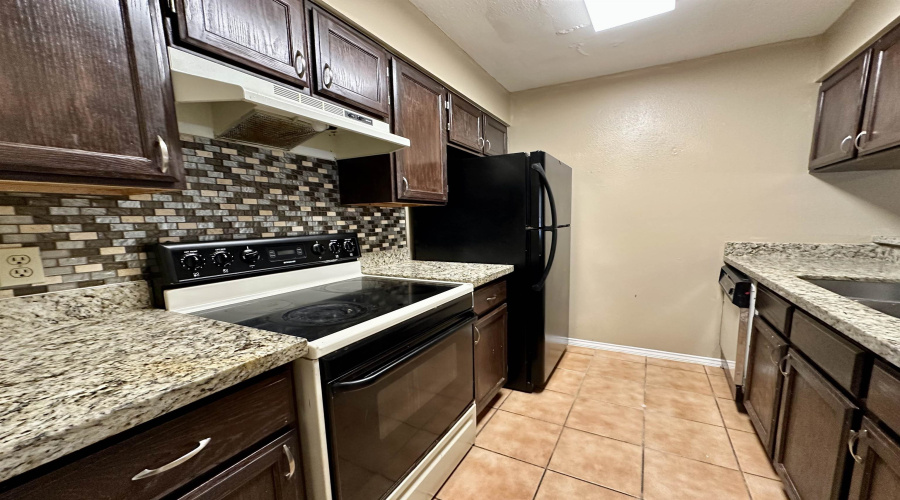8915 McPherson Rd, Laredo, Texas 78041, 2 Bedrooms Bedrooms, 2 Rooms Rooms,2 BathroomsBathrooms,Residential,For Sale,8915 McPherson Rd,20262125