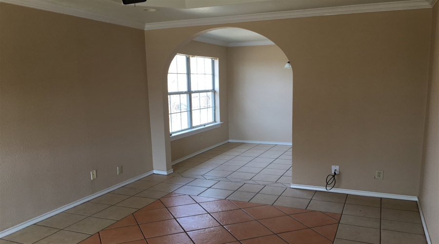 602 Mier St, Laredo, Texas 78040, 2 Bedrooms Bedrooms, 5 Rooms Rooms,1 BathroomBathrooms,Residential,For Rent,602 Mier St,20262126