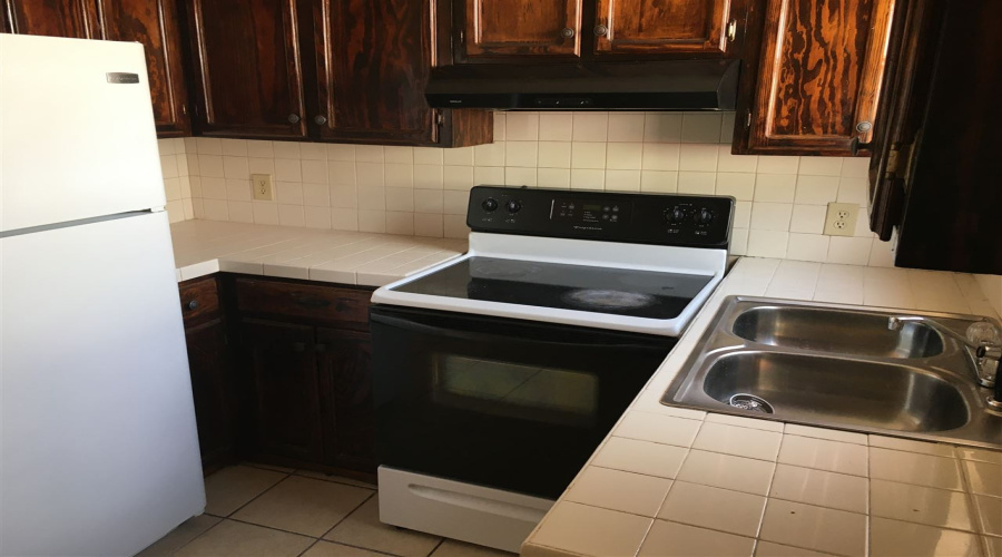 602 Mier St, Laredo, Texas 78040, 2 Bedrooms Bedrooms, 5 Rooms Rooms,1 BathroomBathrooms,Residential,For Rent,602 Mier St,20262126