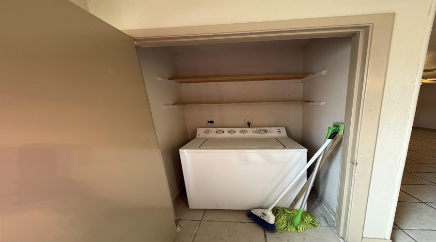4902 Marcella Ave, Laredo, Texas 78041, 2 Bedrooms Bedrooms, 4 Rooms Rooms,1 BathroomBathrooms,Residential,For Sale,4902 Marcella Ave,20262129