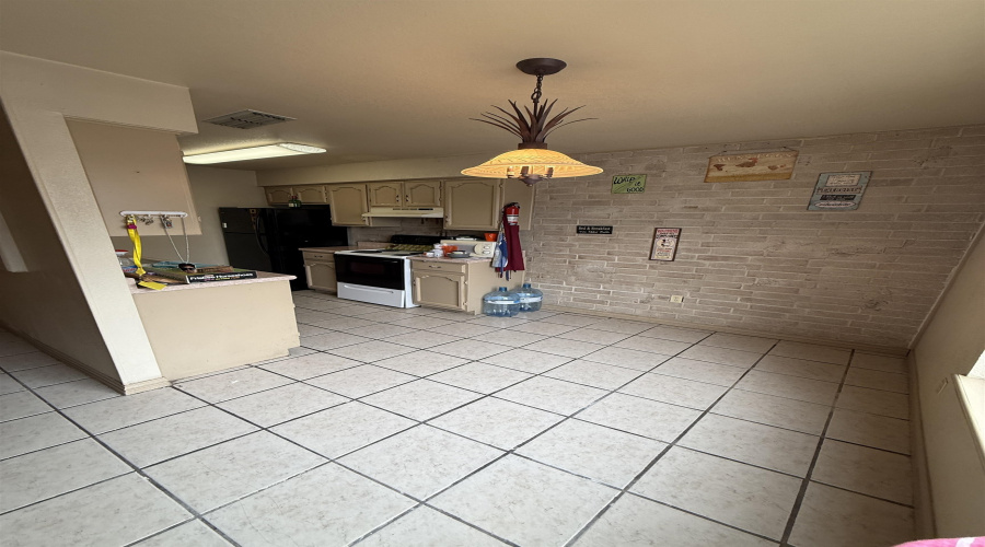 4902 Marcella Ave, Laredo, Texas 78041, 2 Bedrooms Bedrooms, 4 Rooms Rooms,1 BathroomBathrooms,Residential,For Sale,4902 Marcella Ave,20262129