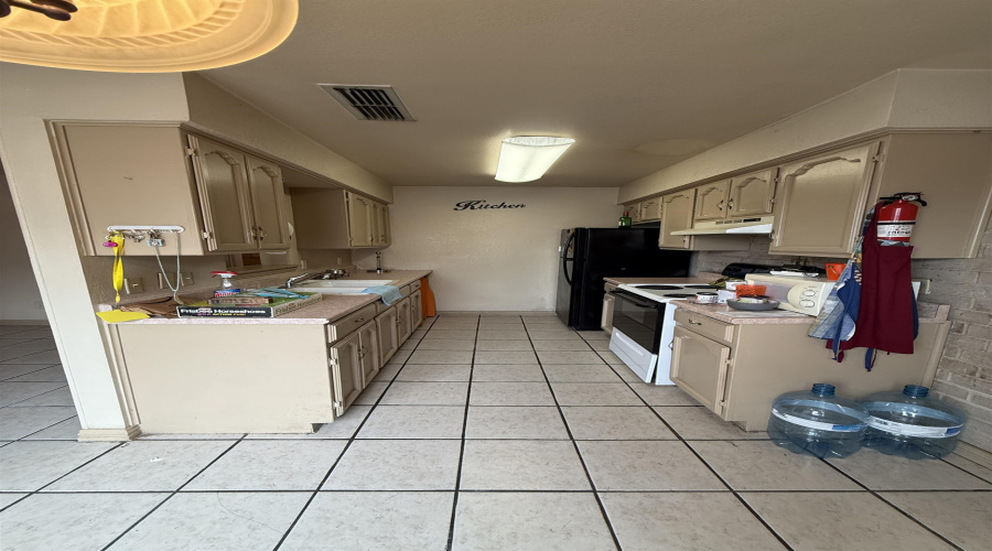 4902 Marcella Ave, Laredo, Texas 78041, 2 Bedrooms Bedrooms, 4 Rooms Rooms,1 BathroomBathrooms,Residential,For Sale,4902 Marcella Ave,20262129