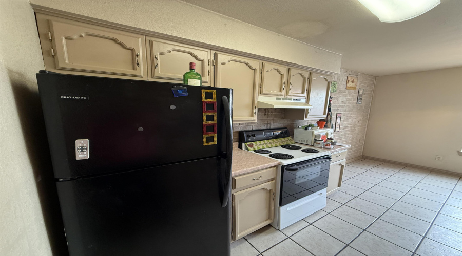 4902 Marcella Ave, Laredo, Texas 78041, 2 Bedrooms Bedrooms, 4 Rooms Rooms,1 BathroomBathrooms,Residential,For Sale,4902 Marcella Ave,20262129