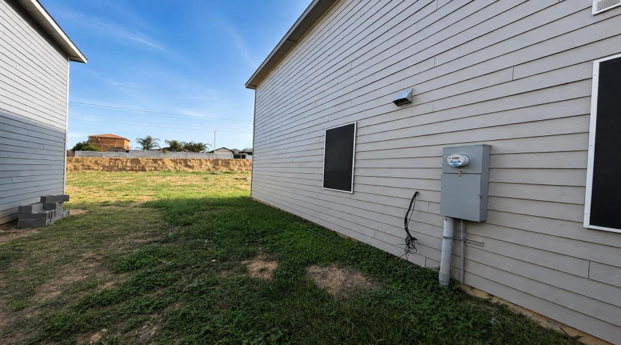 4207 Helena Dr., Laredo, Texas 78046, 4 Bedrooms Bedrooms, 5 Rooms Rooms,2 BathroomsBathrooms,Residential,For Sale,4207 Helena Dr.,20262132
