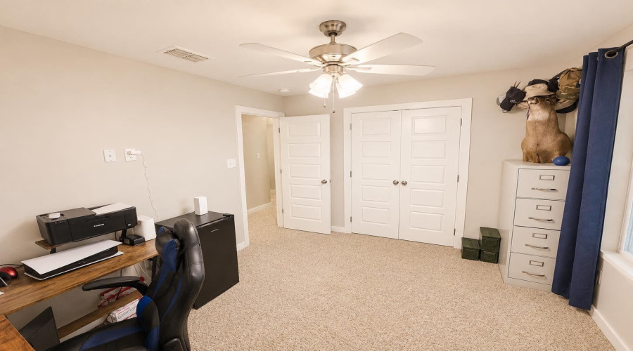 4207 Helena Dr., Laredo, Texas 78046, 4 Bedrooms Bedrooms, 5 Rooms Rooms,2 BathroomsBathrooms,Residential,For Sale,4207 Helena Dr.,20262132
