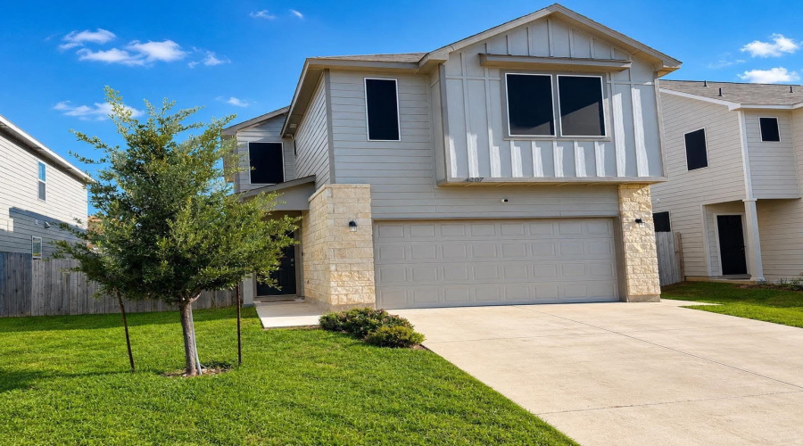 4207 Helena Dr., Laredo, Texas 78046, 4 Bedrooms Bedrooms, 5 Rooms Rooms,2 BathroomsBathrooms,Residential,For Sale,4207 Helena Dr.,20262132