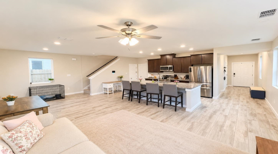 4207 Helena Dr., Laredo, Texas 78046, 4 Bedrooms Bedrooms, 5 Rooms Rooms,2 BathroomsBathrooms,Residential,For Sale,4207 Helena Dr.,20262132