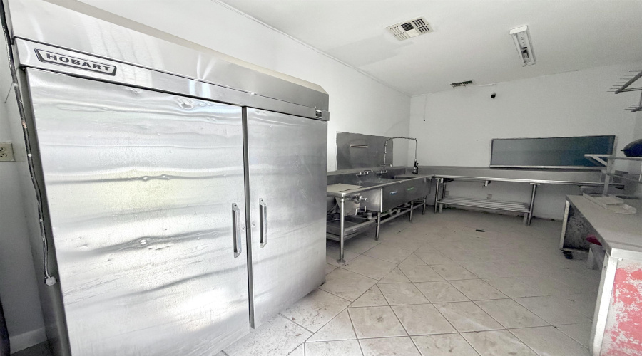 401 Stewart St, Laredo, Texas 78040, ,2 BathroomsBathrooms,Commercial retail/office,For Rent,401 Stewart St,20262138