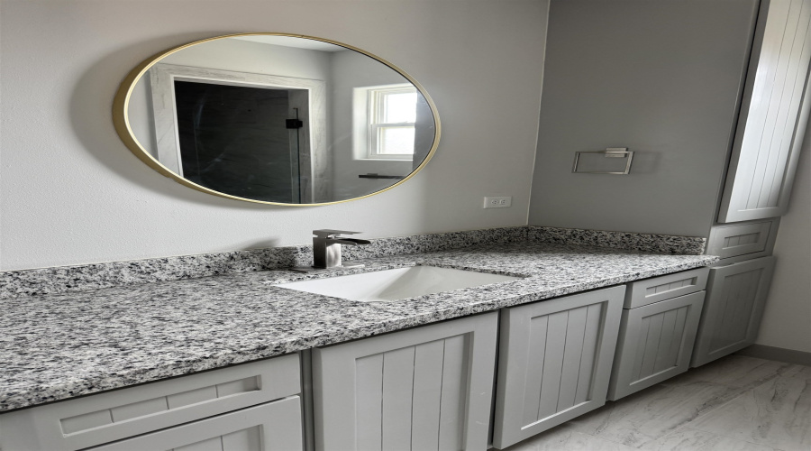 1432 El Caporal Dr., Laredo, Texas 78043, 3 Bedrooms Bedrooms, 5 Rooms Rooms,2 BathroomsBathrooms,Residential,For Rent,1432 El Caporal Dr.,20262140