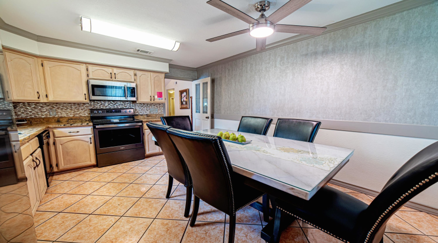 8707 Puerto Vallarta, Laredo, Texas 78045, 3 Bedrooms Bedrooms, 7 Rooms Rooms,2 BathroomsBathrooms,Residential,For Sale,8707 Puerto Vallarta,20262141