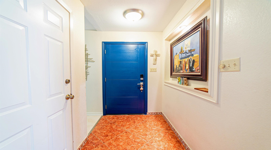 8707 Puerto Vallarta, Laredo, Texas 78045, 3 Bedrooms Bedrooms, 7 Rooms Rooms,2 BathroomsBathrooms,Residential,For Sale,8707 Puerto Vallarta,20262141