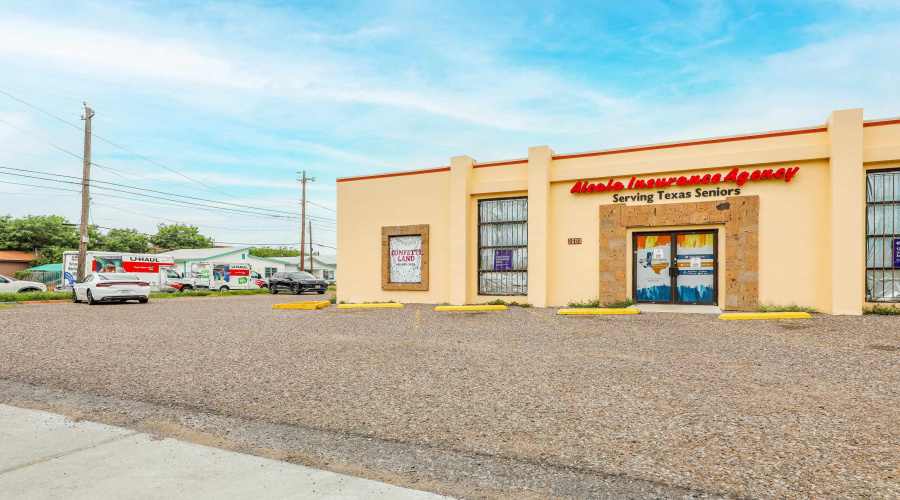 2606 San Bernardo Ave, LAREDO, Texas 78040, ,3 BathroomsBathrooms,Commercial retail/office,For Rent,2606 San Bernardo Ave,20262151