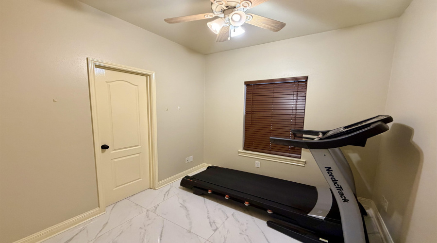 108 Watson Lake Dr, LAREDO, Texas 78045, 3 Bedrooms Bedrooms, 8 Rooms Rooms,3 BathroomsBathrooms,Residential,For Sale,108 Watson Lake Dr,20262145