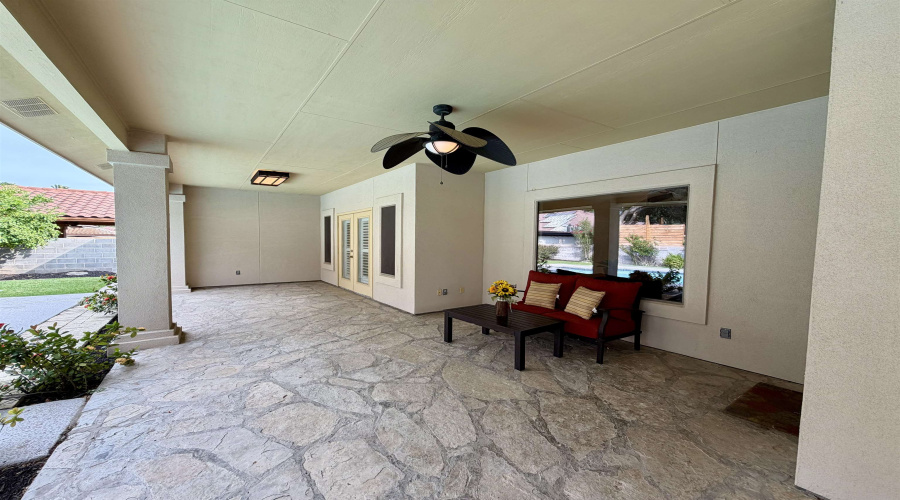 108 Watson Lake Dr, LAREDO, Texas 78045, 3 Bedrooms Bedrooms, 8 Rooms Rooms,3 BathroomsBathrooms,Residential,For Sale,108 Watson Lake Dr,20262145