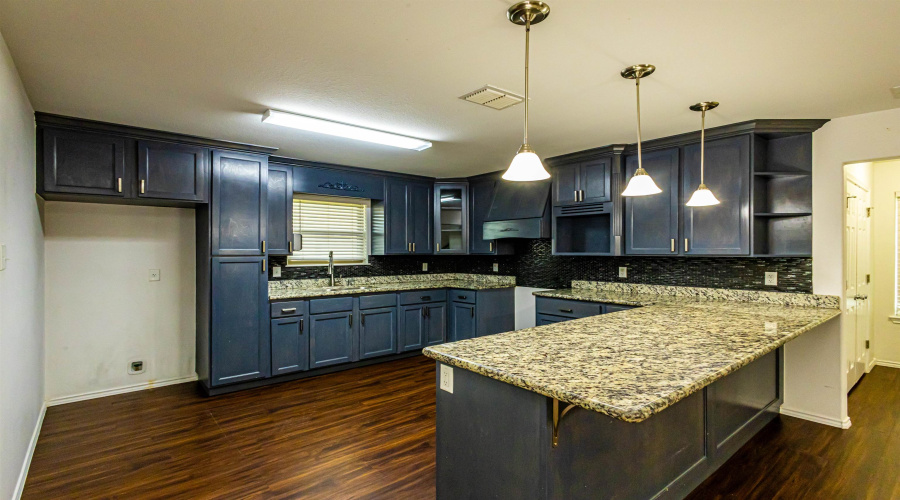 5520 Stallion Ln., LAREDO, Texas 78046, 4 Bedrooms Bedrooms, 5 Rooms Rooms,2 BathroomsBathrooms,Residential,For Rent,5520 Stallion Ln.,20262146