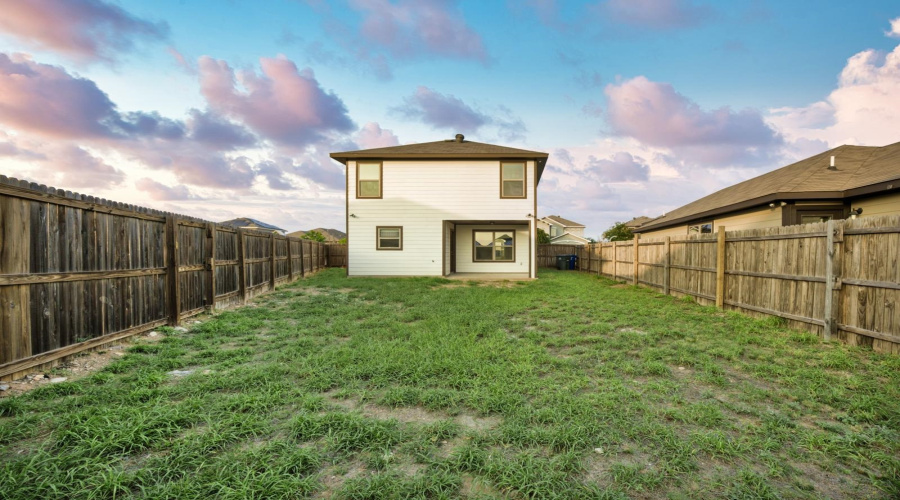 1510 Port Texas Dr., laredo, Texas 78045, 3 Bedrooms Bedrooms, 4 Rooms Rooms,2 BathroomsBathrooms,Residential,For Sale,1510 Port Texas Dr.,20262147