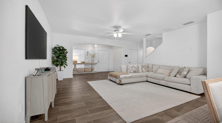 317 Kahlo Lp, Laredo, Texas 78045, 4 Bedrooms Bedrooms, 6 Rooms Rooms,2 BathroomsBathrooms,Residential,For Sale,317 Kahlo Lp,20262150