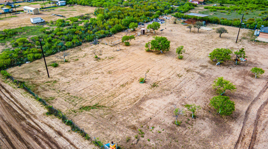 249 Los Fresnos Rd., LAREDO, Texas 78043, ,Land,For Sale,249 Los Fresnos Rd.,20262158