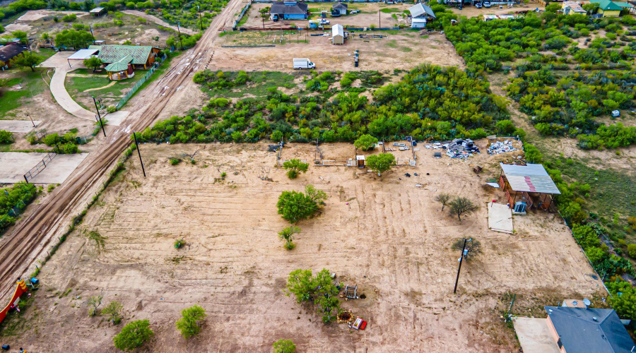 249 Los Fresnos Rd., LAREDO, Texas 78043, ,Land,For Sale,249 Los Fresnos Rd.,20262158