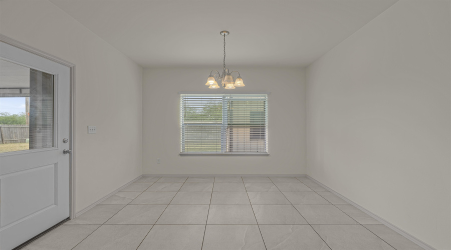 1601 Ann Harbor St, Laredo, Texas 77804-5, 4 Bedrooms Bedrooms, 7 Rooms Rooms,2 BathroomsBathrooms,Residential,For Sale,1601 Ann Harbor St,20262154