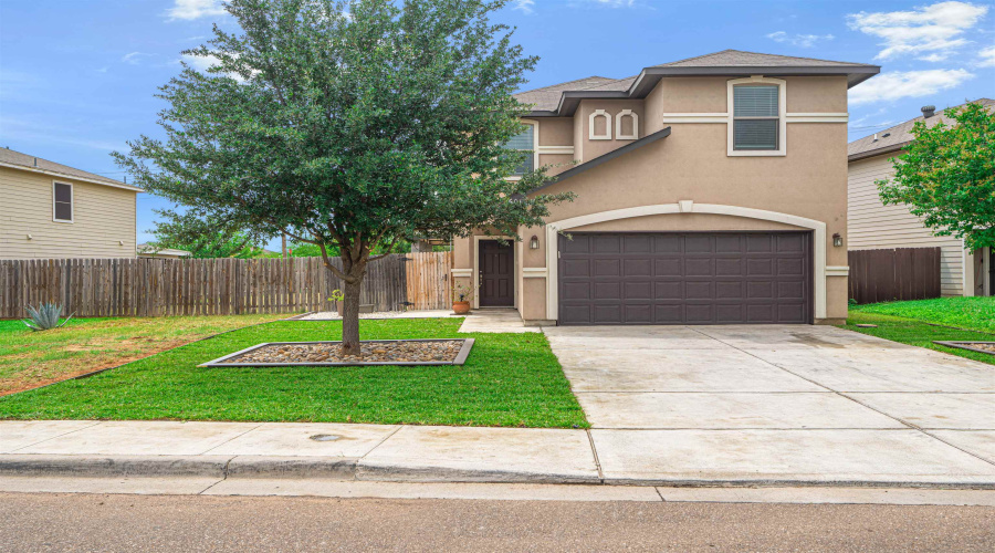 1601 Ann Harbor St, Laredo, Texas 77804-5, 4 Bedrooms Bedrooms, 7 Rooms Rooms,2 BathroomsBathrooms,Residential,For Sale,1601 Ann Harbor St,20262154
