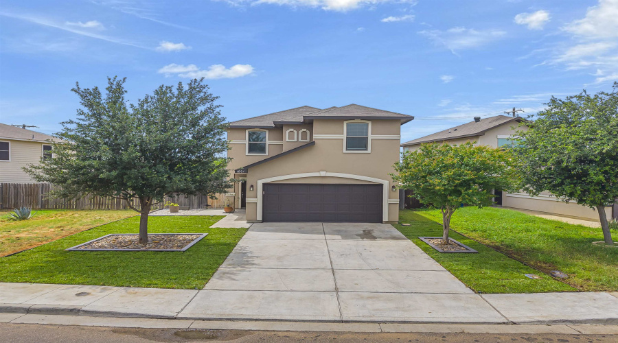 1601 Ann Harbor St, Laredo, Texas 77804-5, 4 Bedrooms Bedrooms, 7 Rooms Rooms,2 BathroomsBathrooms,Residential,For Sale,1601 Ann Harbor St,20262154