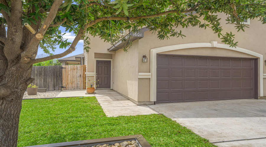 1601 Ann Harbor St, Laredo, Texas 77804-5, 4 Bedrooms Bedrooms, 7 Rooms Rooms,2 BathroomsBathrooms,Residential,For Sale,1601 Ann Harbor St,20262154
