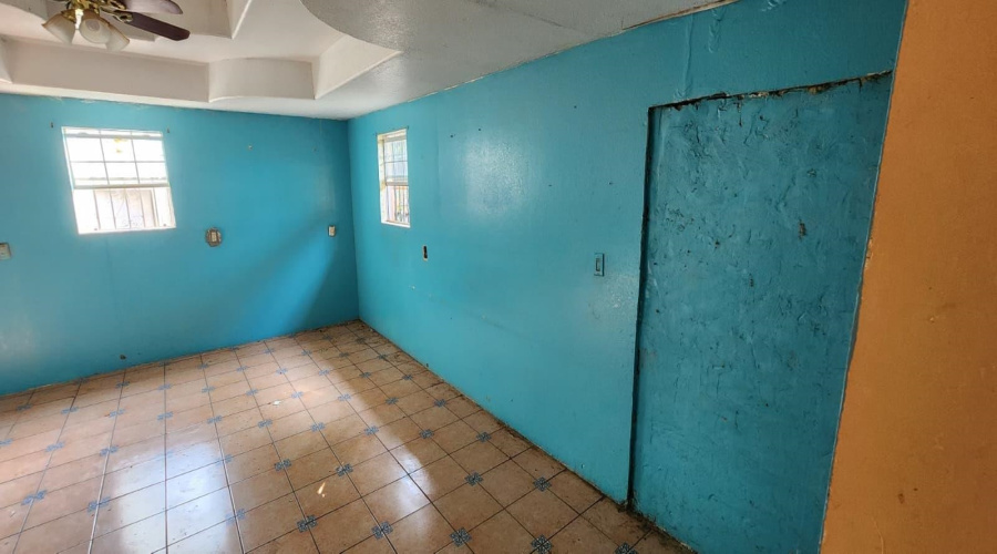 902 Laredo Ave, Zapata, Texas 78076, 4 Bedrooms Bedrooms, 6 Rooms Rooms,2 BathroomsBathrooms,Residential,For Sale,902 Laredo Ave,20262157