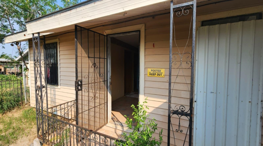 902 Laredo Ave, Zapata, Texas 78076, 4 Bedrooms Bedrooms, 6 Rooms Rooms,2 BathroomsBathrooms,Residential,For Sale,902 Laredo Ave,20262157